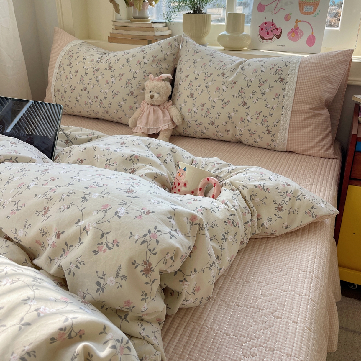 花漾家居 2025新款小红书爆款小清新全棉纯棉刺绣小花边古法仿棉水洗棉四件套 花畔里