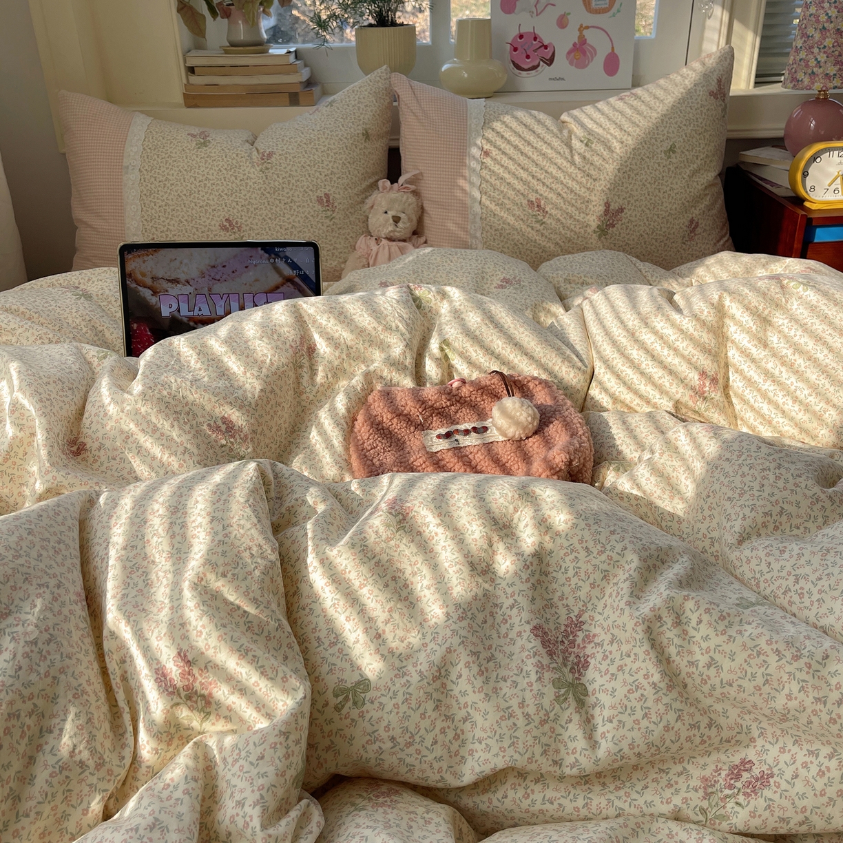 91家纺网 家纺一手货源 找家纺 花漾家居 2025新款小红书爆款小清新全棉纯棉刺绣小花边古法仿棉水洗棉四件套 花信子