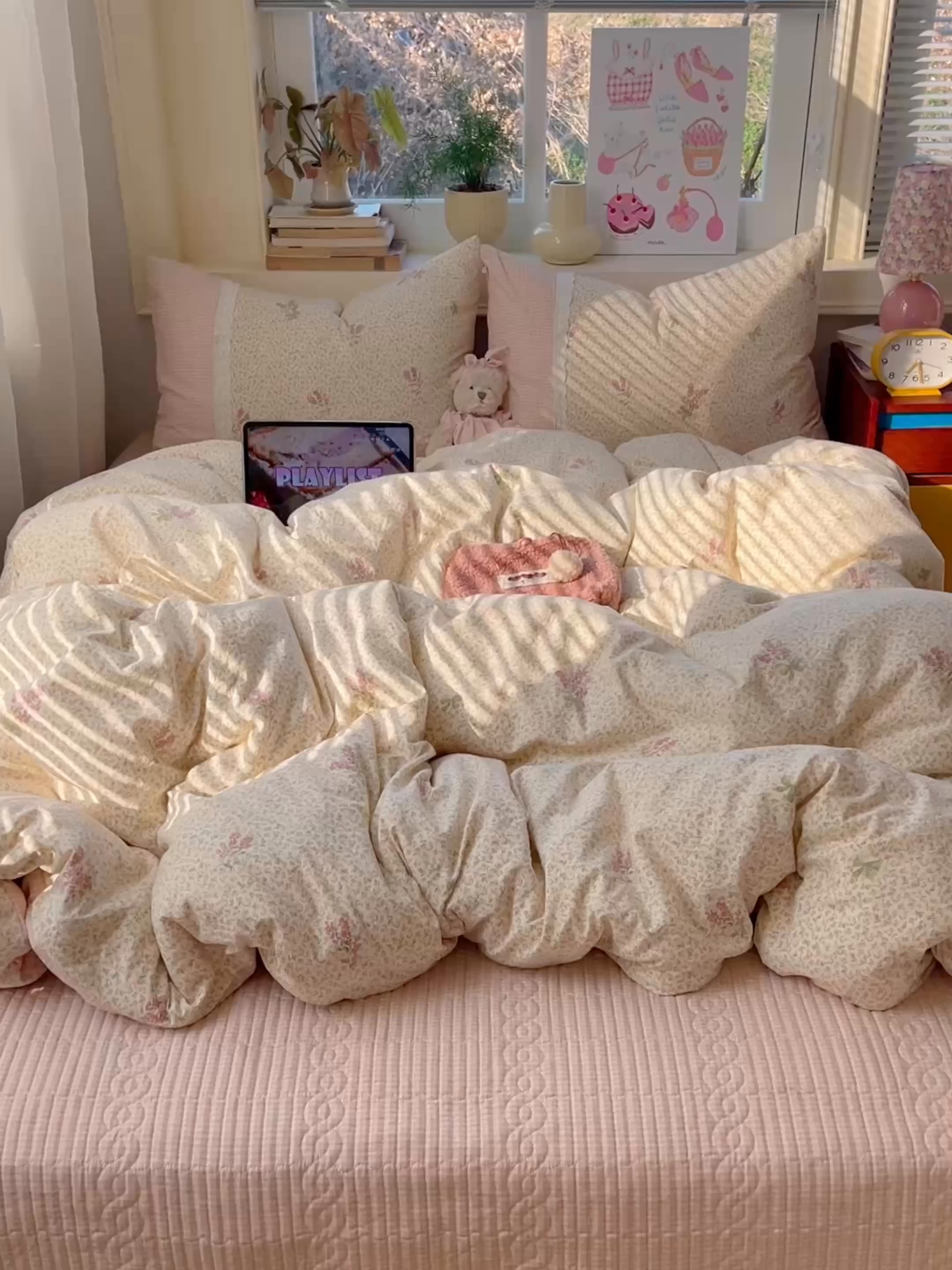 91家纺网 家纺一手货源 找家纺 花漾家居 2025新款小红书爆款小清新全棉纯棉刺绣小花边古法仿棉水洗棉四件套 花信子