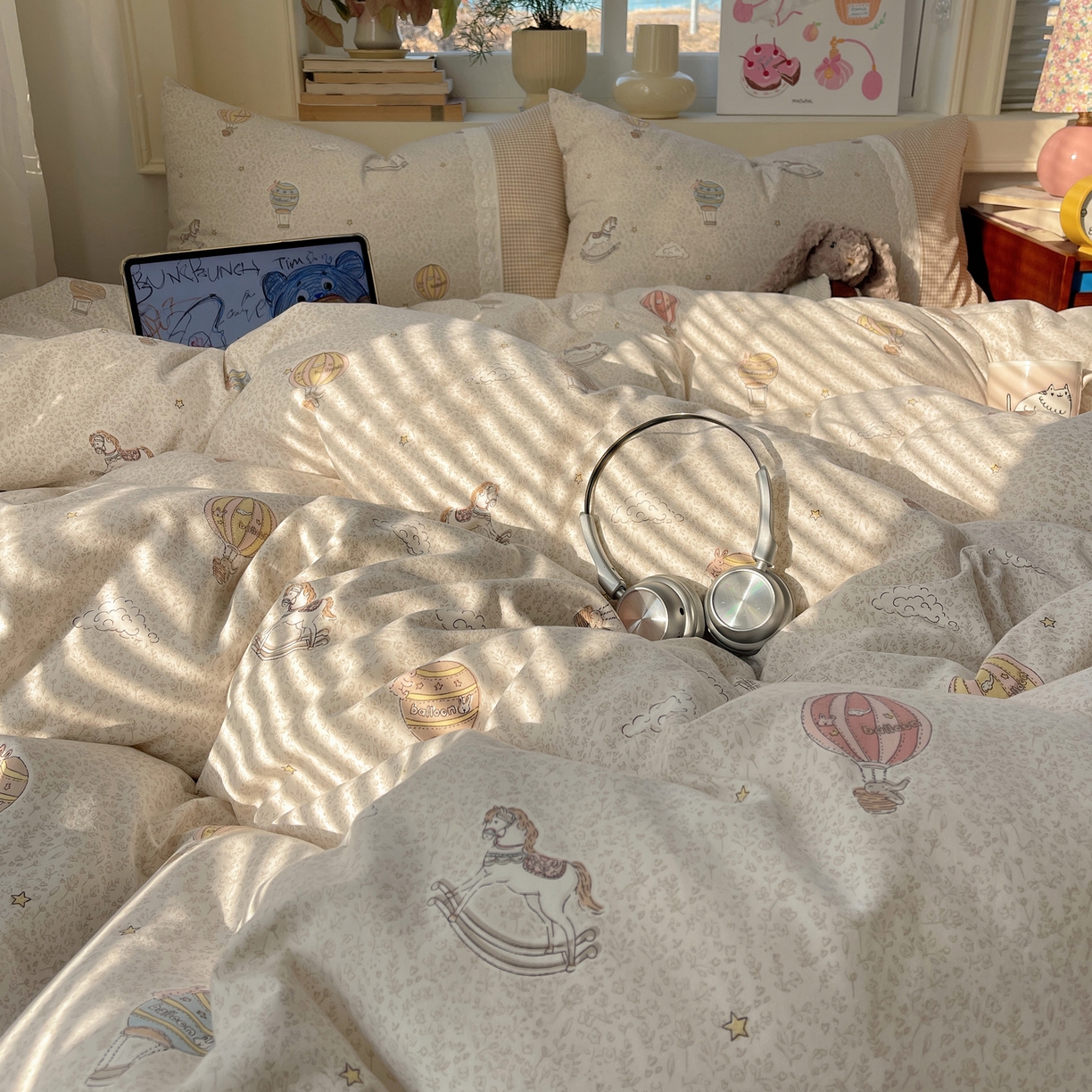 91家纺网 家纺一手货源 找家纺 花漾家居 2025新款小红书爆款小清新全棉纯棉刺绣小花边古法仿棉水洗棉四件套 浪漫气球