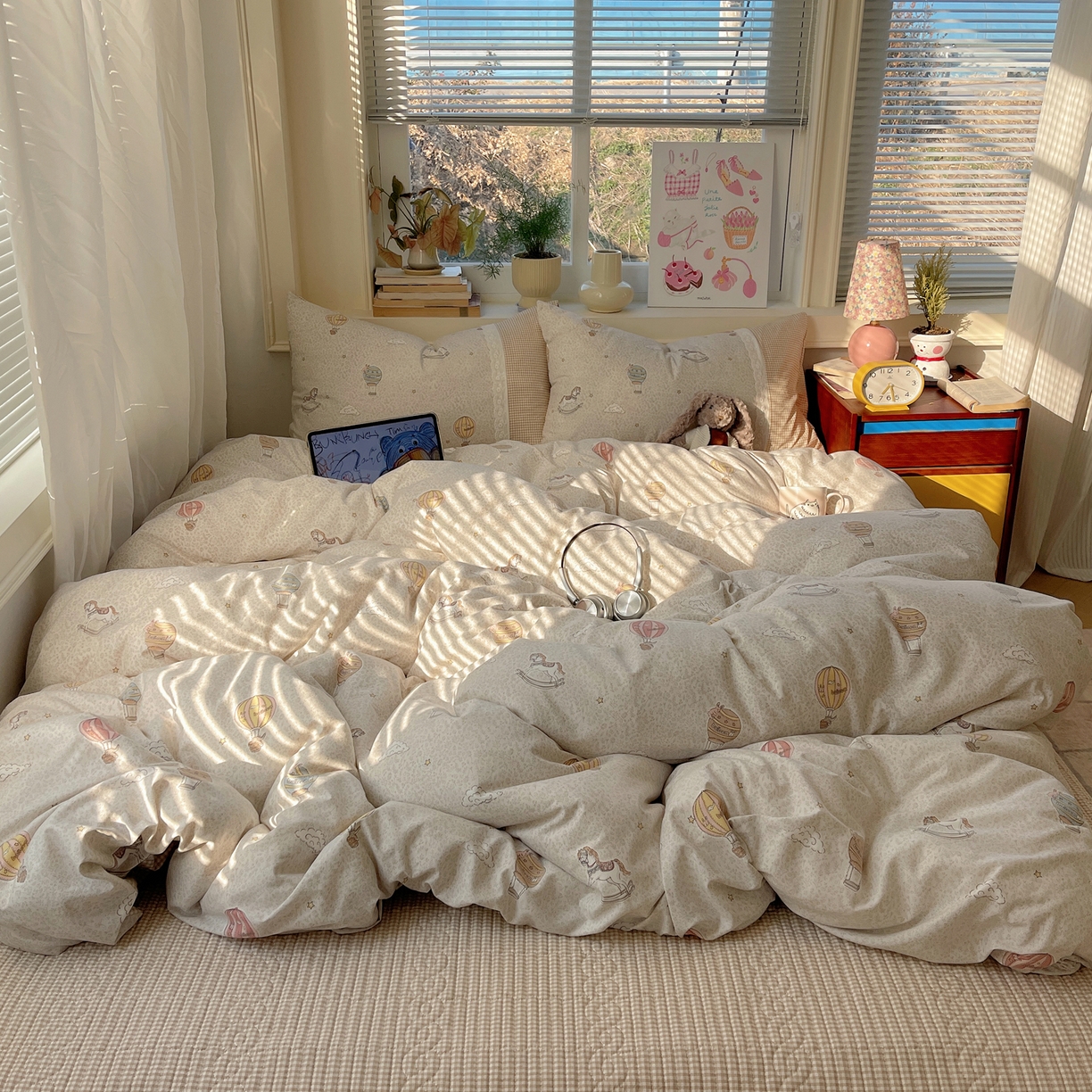 91家纺网 家纺一手货源 找家纺 花漾家居 2025新款小红书爆款小清新全棉纯棉刺绣小花边古法仿棉水洗棉四件套 浪漫气球