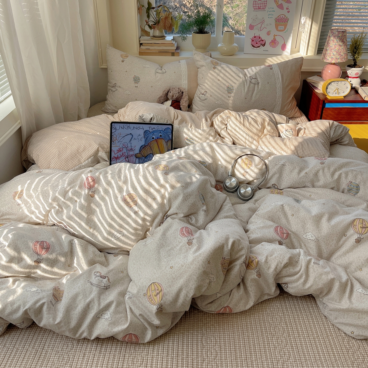 91家纺网 家纺一手货源 找家纺 花漾家居 2025新款小红书爆款小清新全棉纯棉刺绣小花边古法仿棉水洗棉四件套 浪漫气球