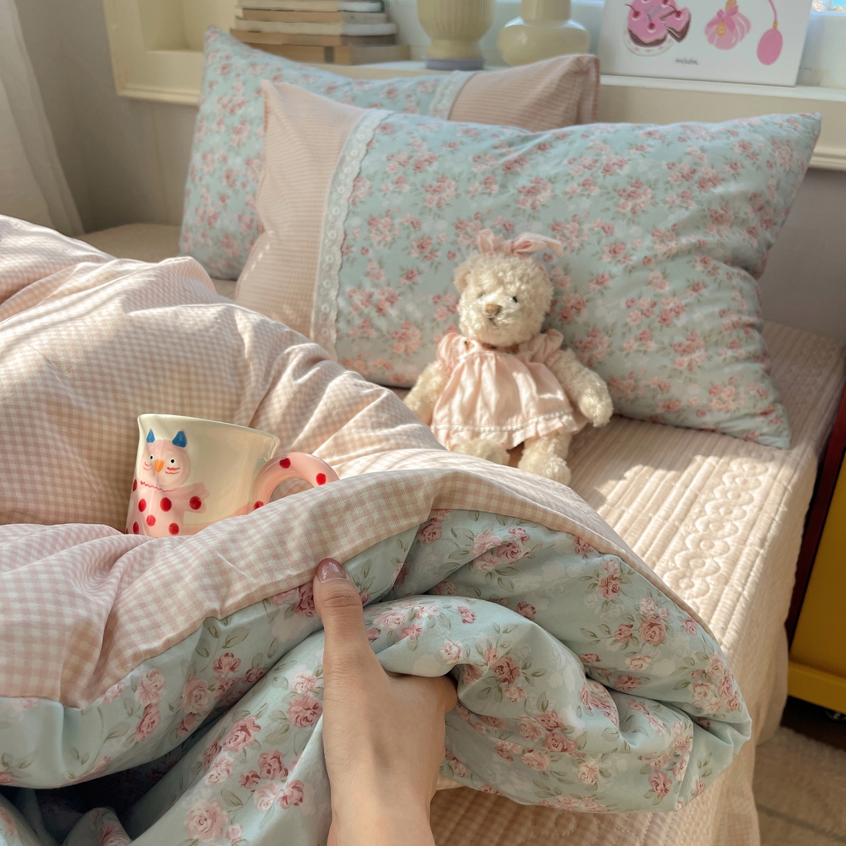 91家纺网 家纺一手货源 找家纺 花漾家居 2025新款小红书爆款小清新全棉纯棉刺绣小花边古法仿棉水洗棉四件套 茉莉清风