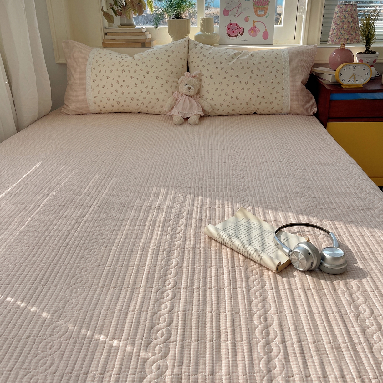 91家纺网 家纺一手货源 找家纺 花漾家居 2025新款小红书爆款小清新全棉纯棉刺绣小花边古法仿棉水洗棉四件套 栀夏