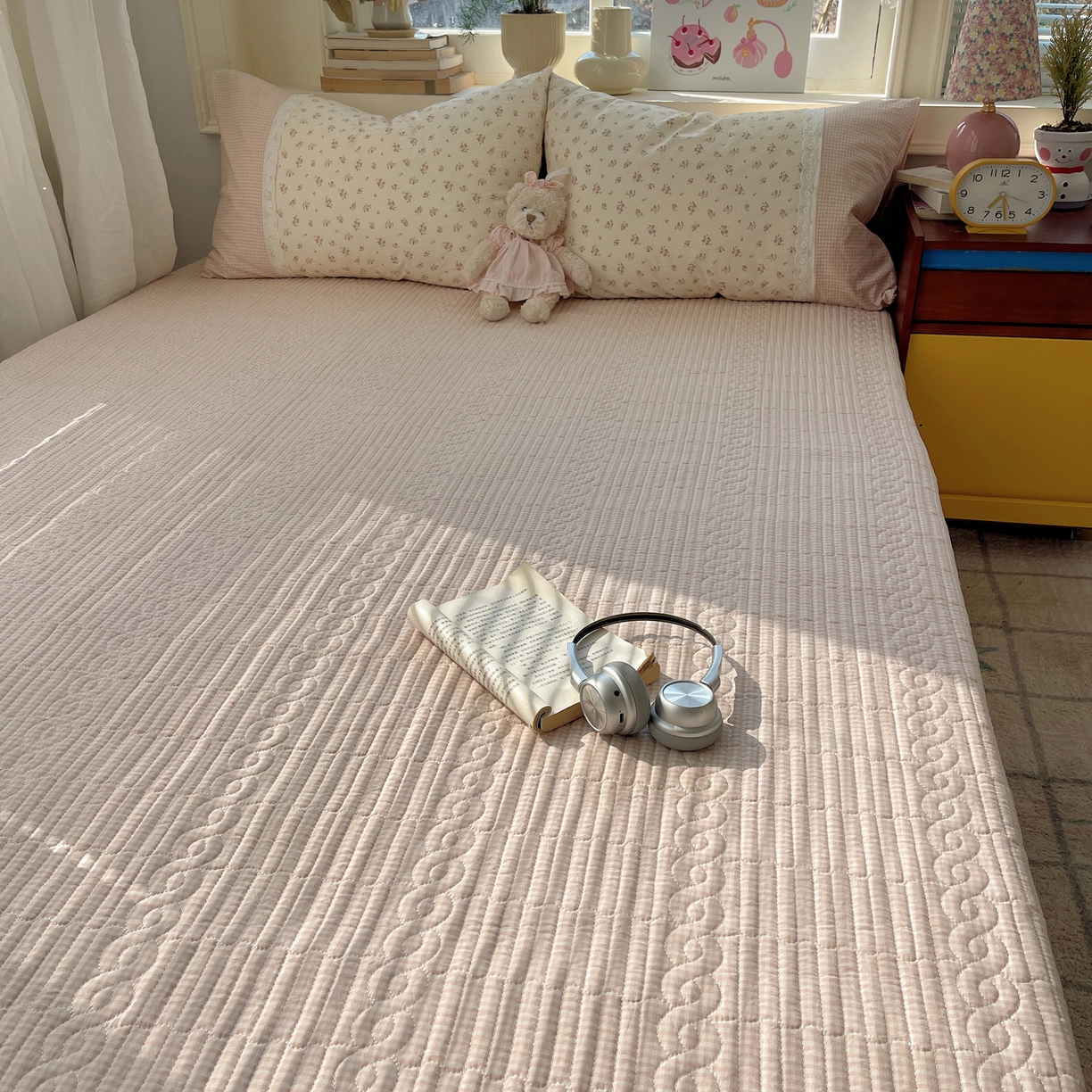 91家纺网 家纺一手货源 找家纺 花漾家居 2025新款小红书爆款小清新全棉纯棉刺绣小花边古法仿棉水洗棉四件套 栀夏