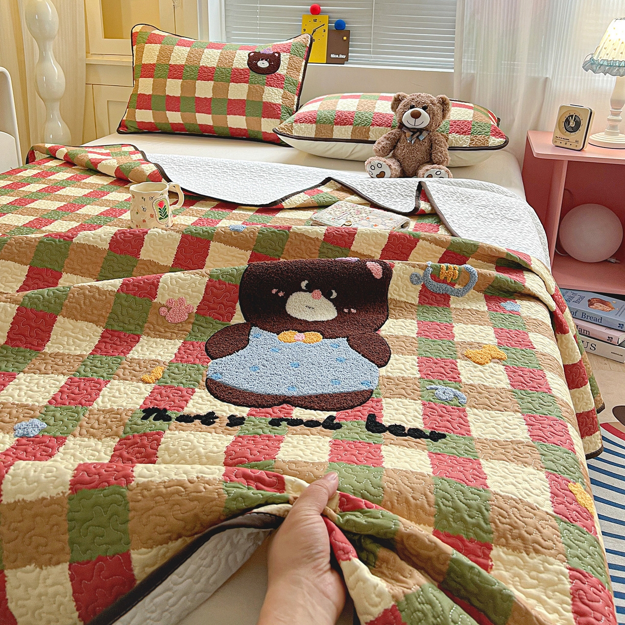 鑫喜莱家纺 2026新款全棉纯棉原创毛巾绣床盖三件套单床盖软床垫 酷酷的小熊