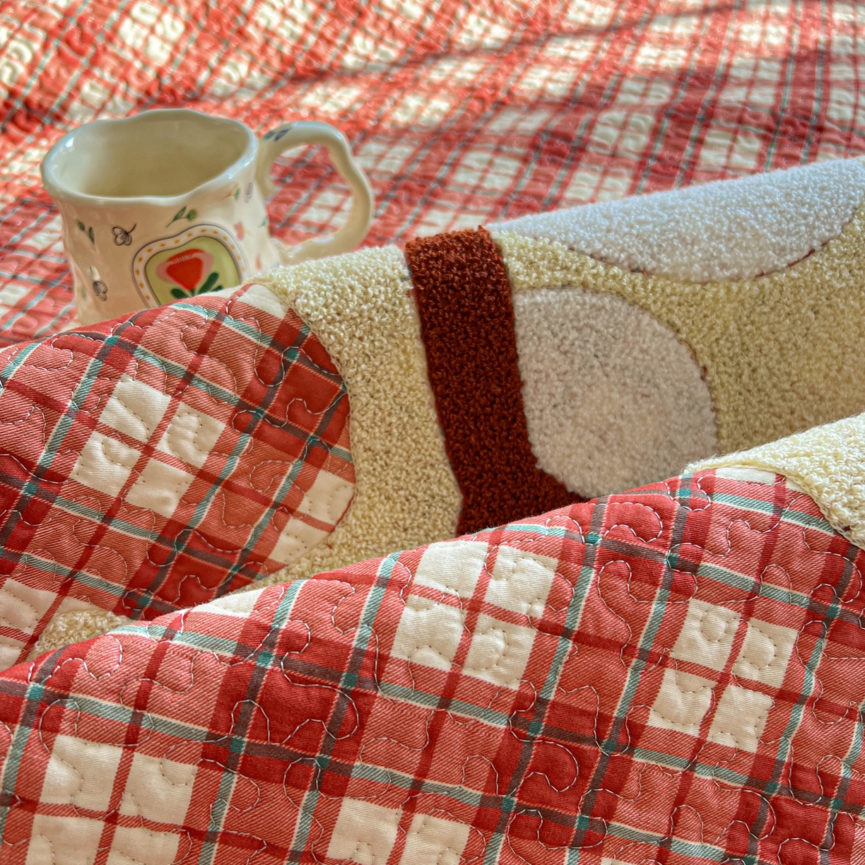 91家纺网 家纺一手货源 找家纺 鑫喜莱家纺 2026新款全棉纯棉原创毛巾绣床盖三件套单床盖软床垫 面包小狗