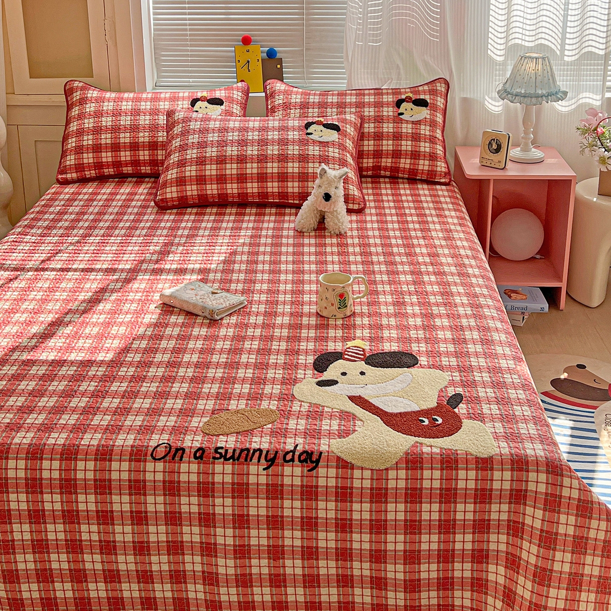 91家纺网 家纺一手货源 找家纺 鑫喜莱家纺 2026新款全棉纯棉原创毛巾绣床盖三件套单床盖软床垫 面包小狗