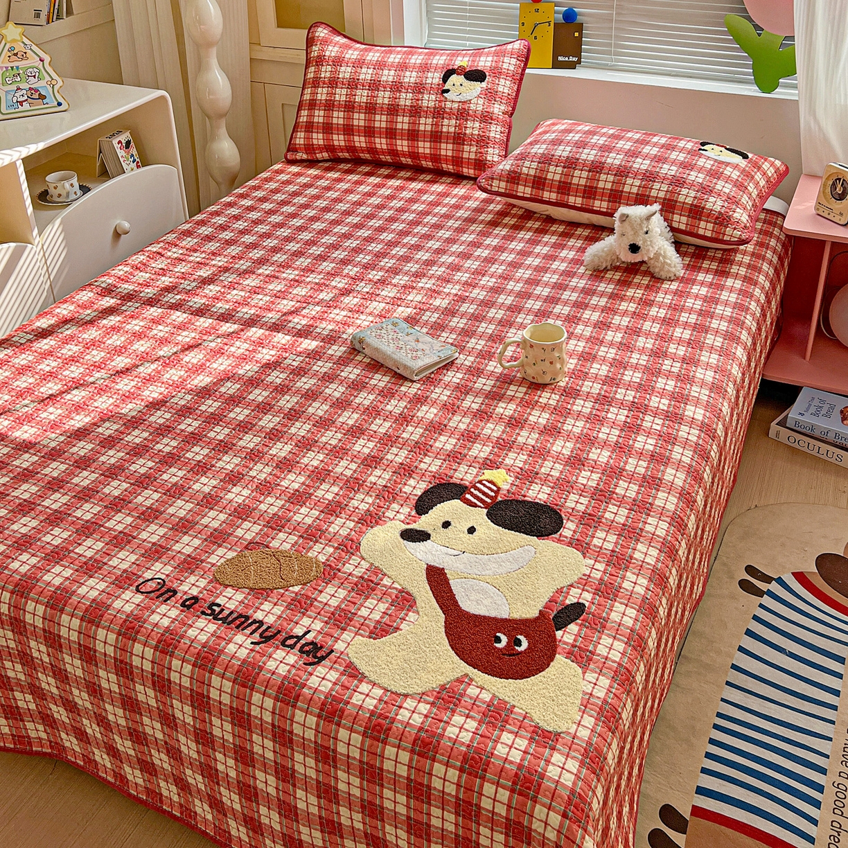 91家纺网 家纺一手货源 找家纺 鑫喜莱家纺 2026新款全棉纯棉原创毛巾绣床盖三件套单床盖软床垫 面包小狗