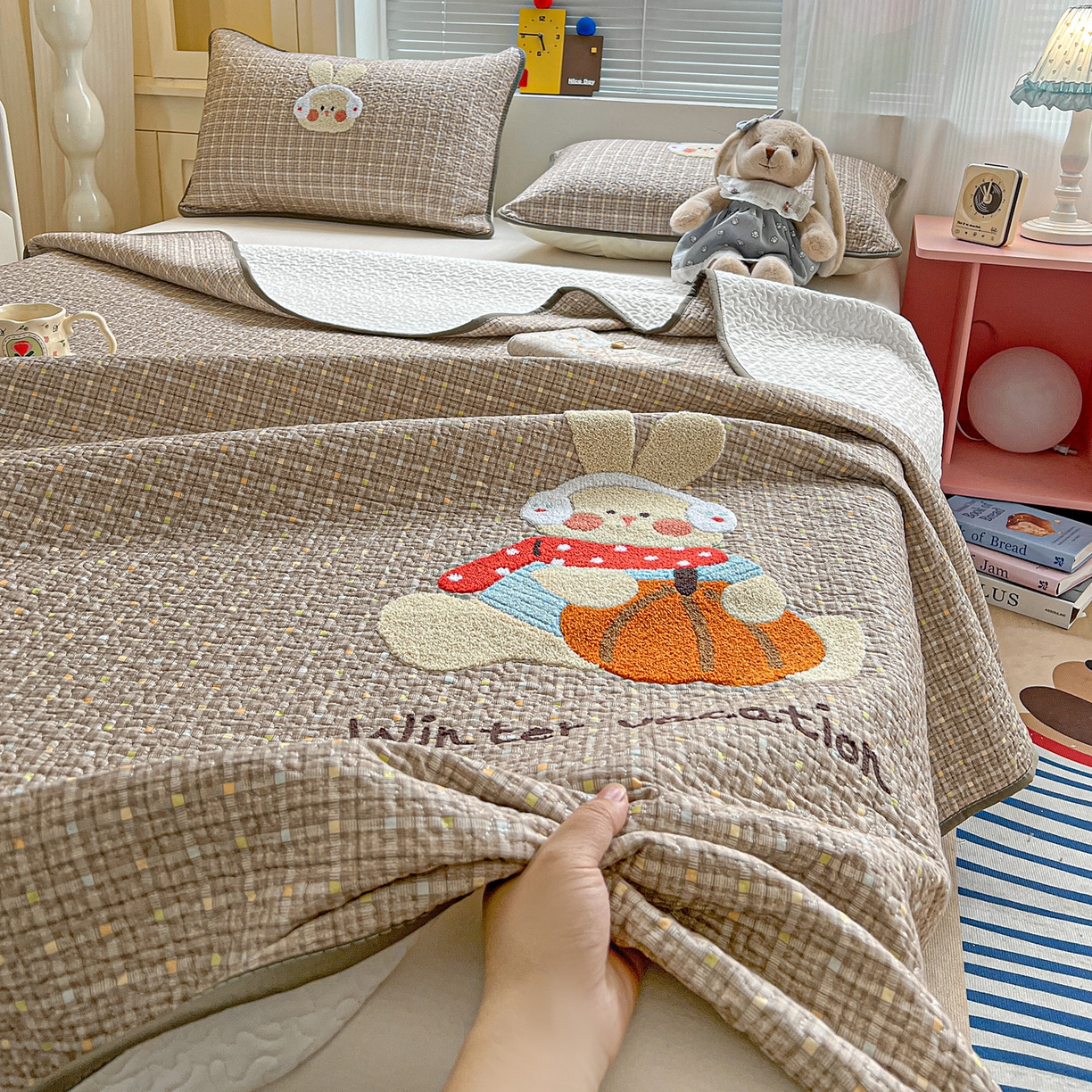 鑫喜莱家纺 2026新款全棉纯棉原创毛巾绣床盖三件套单床盖软床垫 南瓜小兔