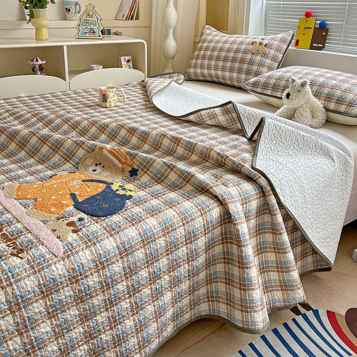 91家纺网 家纺一手货源 找家纺 鑫喜莱家纺 2026新款全棉纯棉原创毛巾绣床盖三件套单床盖软床垫 胖熊的星星