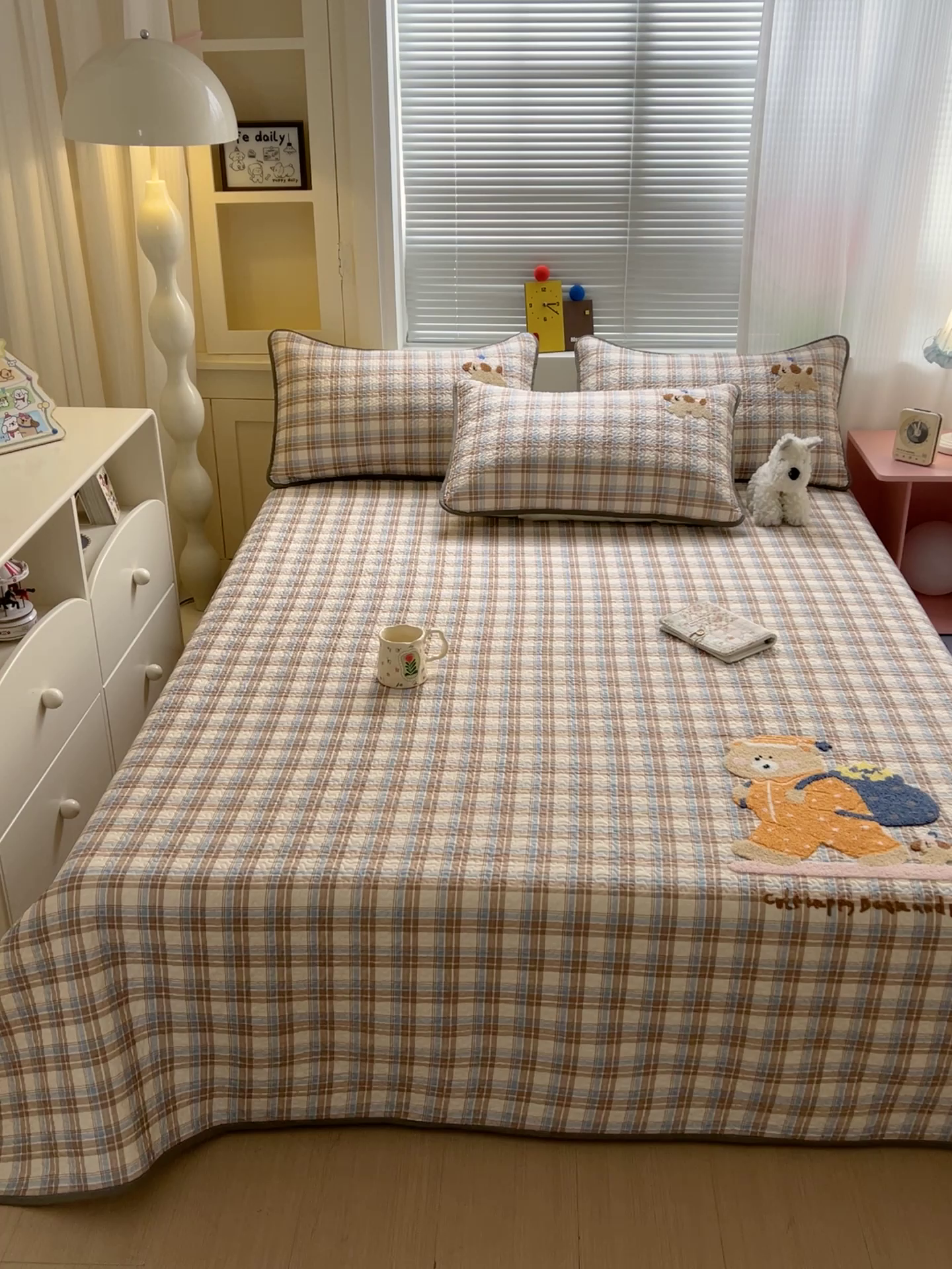 91家纺网 家纺一手货源 找家纺 鑫喜莱家纺 2026新款全棉纯棉原创毛巾绣床盖三件套单床盖软床垫 胖熊的星星