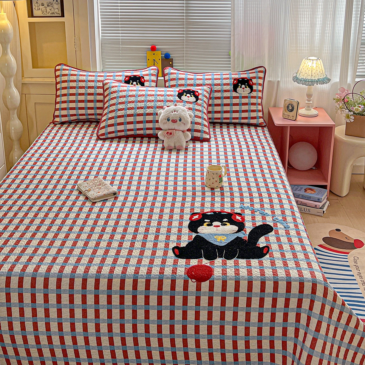 91家纺网 家纺一手货源 找家纺 鑫喜莱家纺 2026新款全棉纯棉原创毛巾绣床盖三件套单床盖软床垫 线团小黑猫