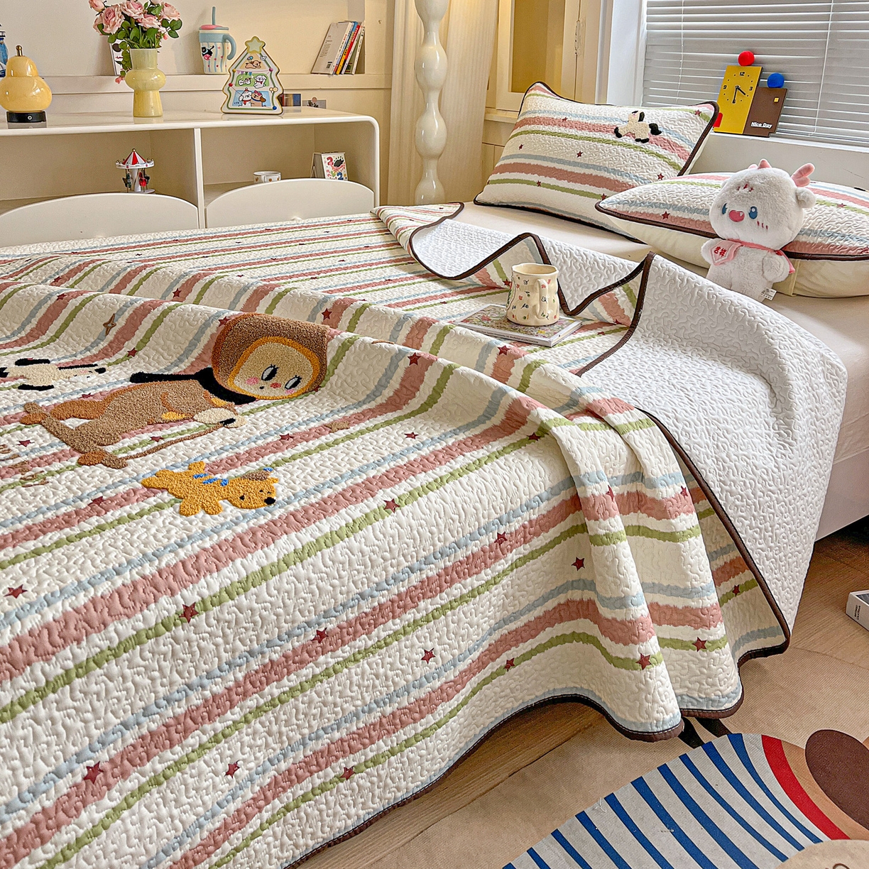 91家纺网 家纺一手货源 找家纺 鑫喜莱家纺 2026新款全棉纯棉原创毛巾绣床盖三件套单床盖软床垫 星星人