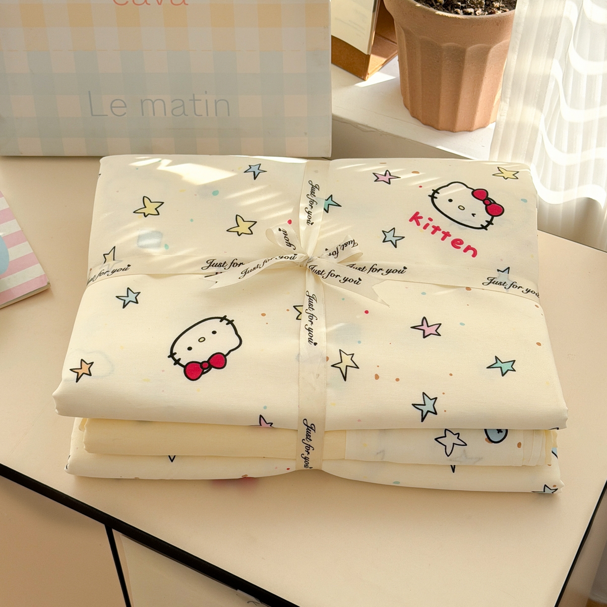 91家纺网 家纺一手货源 找家纺 （总）女子家纺 2026新款全棉网红直播热款吊边一字绣工艺款四件套-系列三