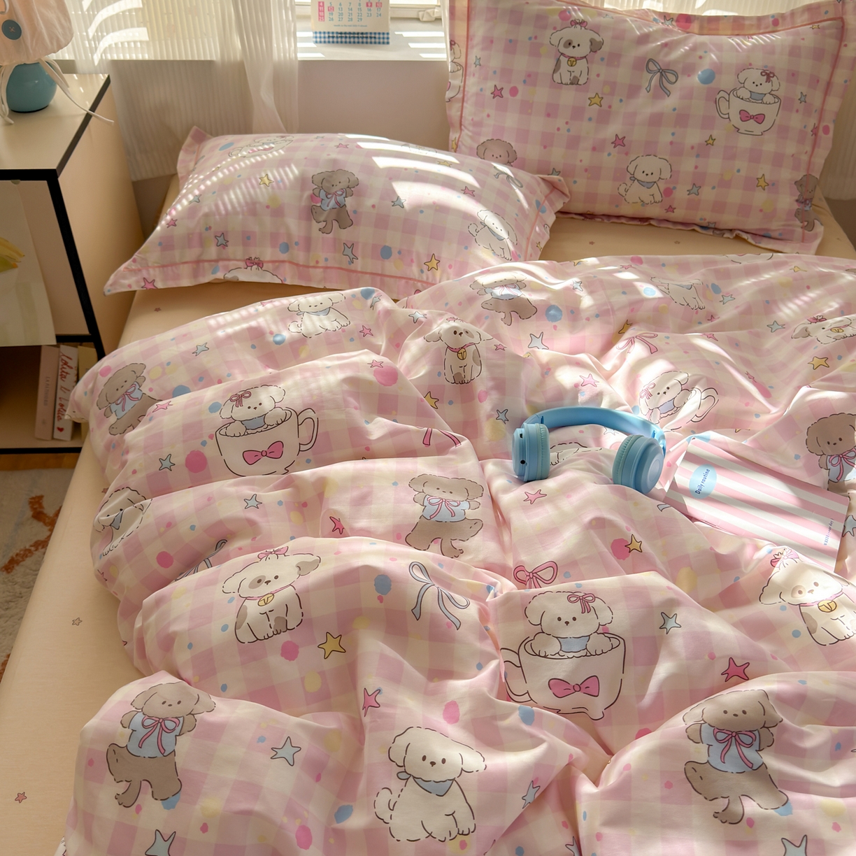 91家纺网 家纺一手货源 找家纺 女子家纺 2026新款全棉网红直播热款吊边一字绣工艺款四件套-系列三 粉格星星狗