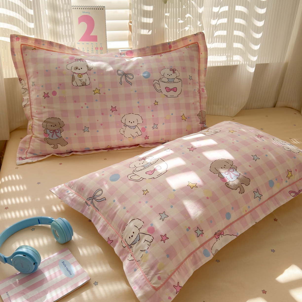 91家纺网 家纺一手货源 找家纺 女子家纺 2026新款全棉网红直播热款吊边一字绣工艺款四件套-系列三 粉格星星狗