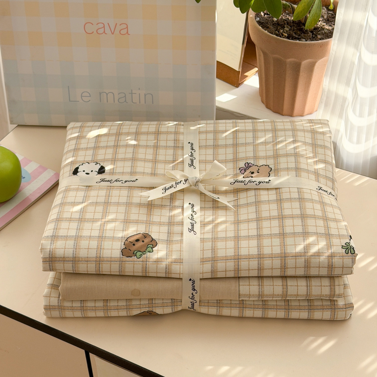 91家纺网 家纺一手货源 找家纺 女子家纺 2026新款全棉网红直播热款吊边一字绣工艺款四件套-系列三 曲奇小狗