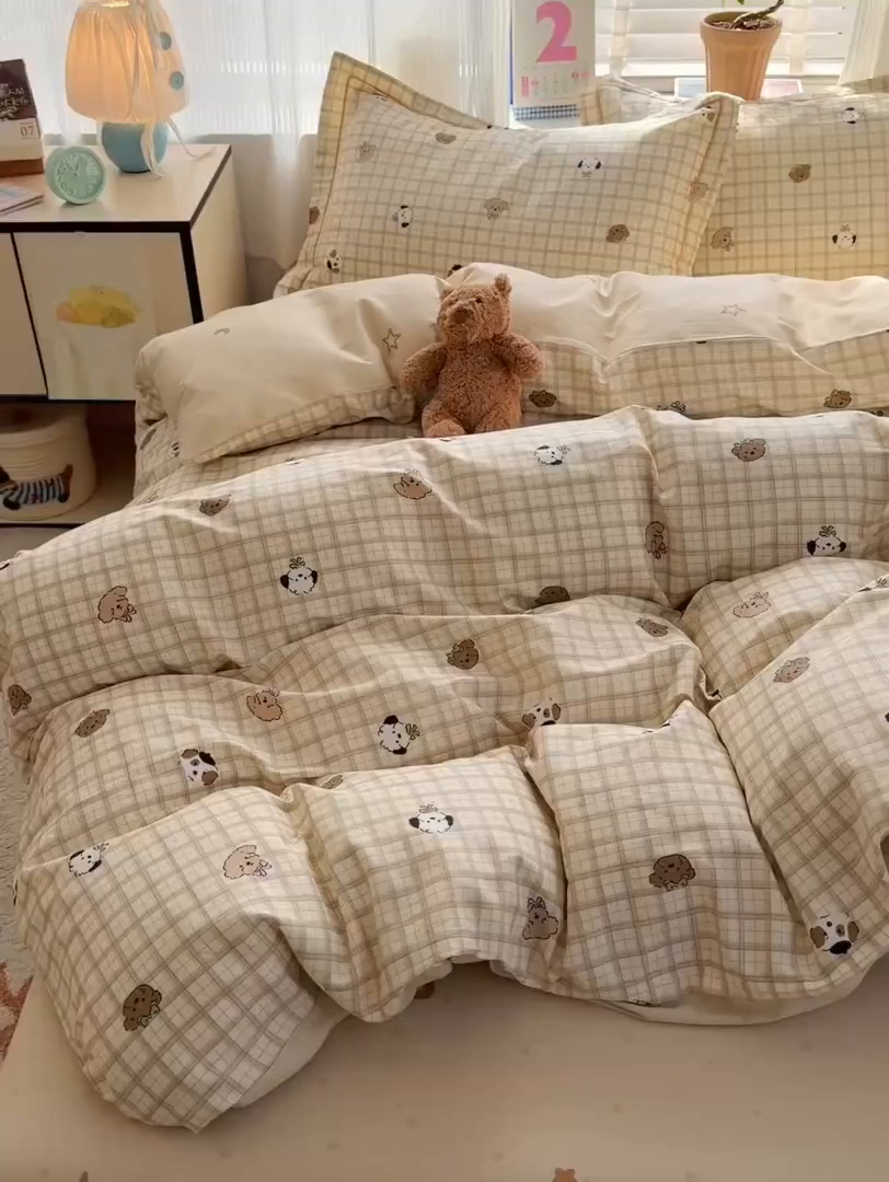 91家纺网 家纺一手货源 找家纺 女子家纺 2026新款全棉网红直播热款吊边一字绣工艺款四件套-系列三 曲奇小狗