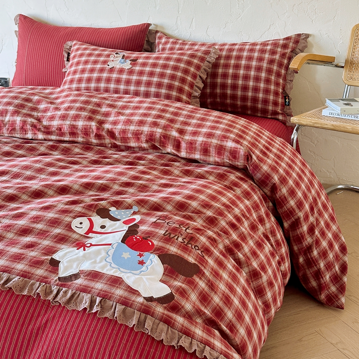 91家纺网 家纺一手货源 找家纺 （总）RYB红黄兰 2026年新款设计师原创全棉色织水洗棉贴布绣三件套四件套-幸福加马