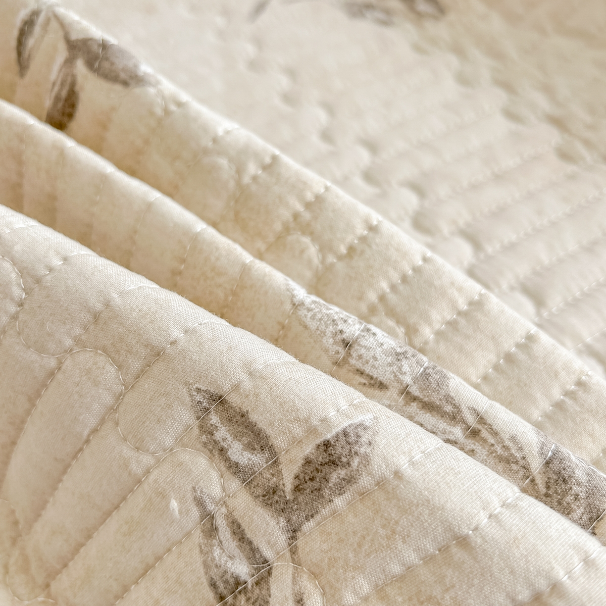 91家纺网 家纺一手货源 找家纺 慕澄家纺 2026新款小清新印花水洗棉床盖单品床盖床盖单件 汀兰