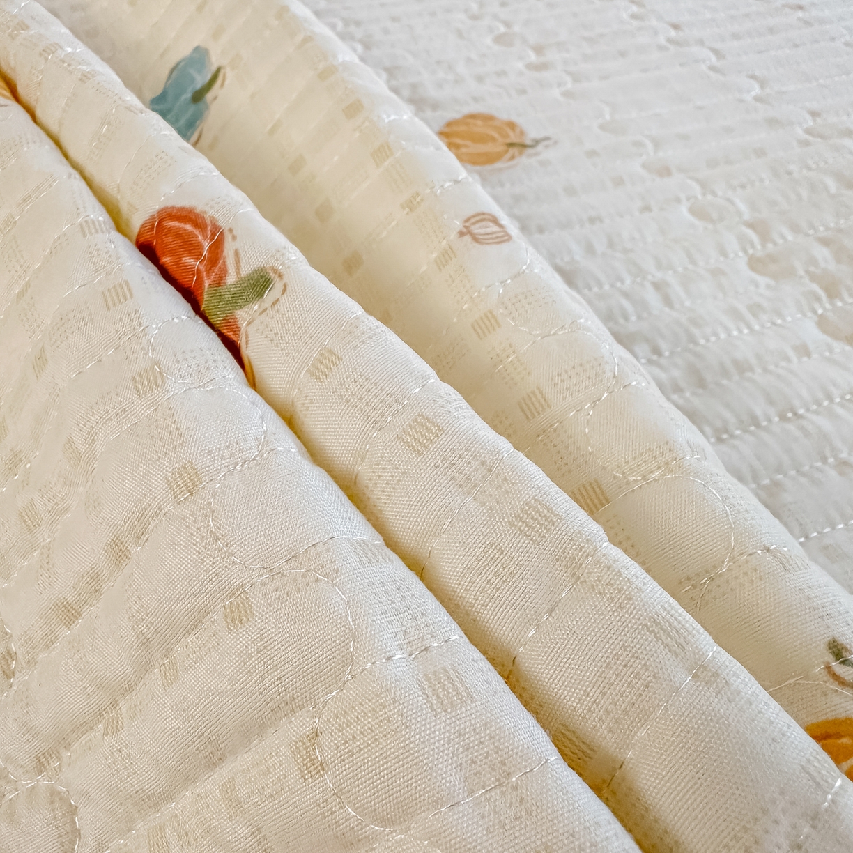 91家纺网 家纺一手货源 找家纺 慕澄家纺 2026新款小清新印花水洗棉床盖单品床盖床盖单件 彩色南瓜