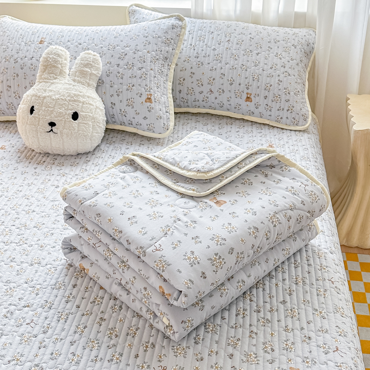 91家纺网 家纺一手货源 找家纺 慕澄家纺 2026新款小清新印花水洗棉床盖单品床盖床盖单件 可爱小熊