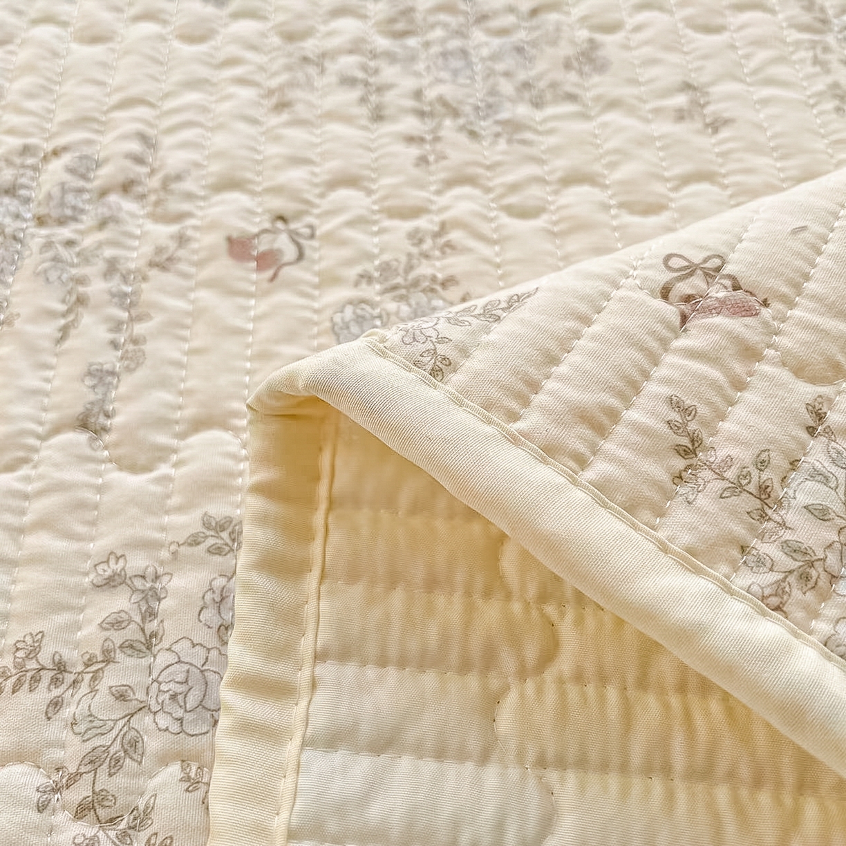 91家纺网 家纺一手货源 找家纺 慕澄家纺 2026新款小清新印花水洗棉床盖单品床盖床盖单件 蓝花樱桃