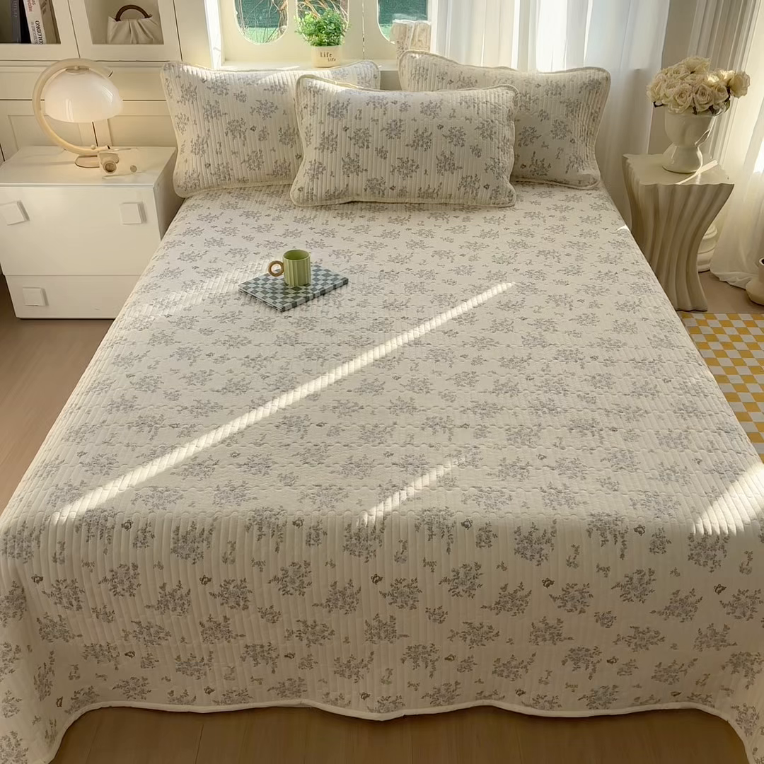 91家纺网 家纺一手货源 找家纺 慕澄家纺 2026新款小清新印花水洗棉床盖单品床盖床盖单件 蓝花樱桃