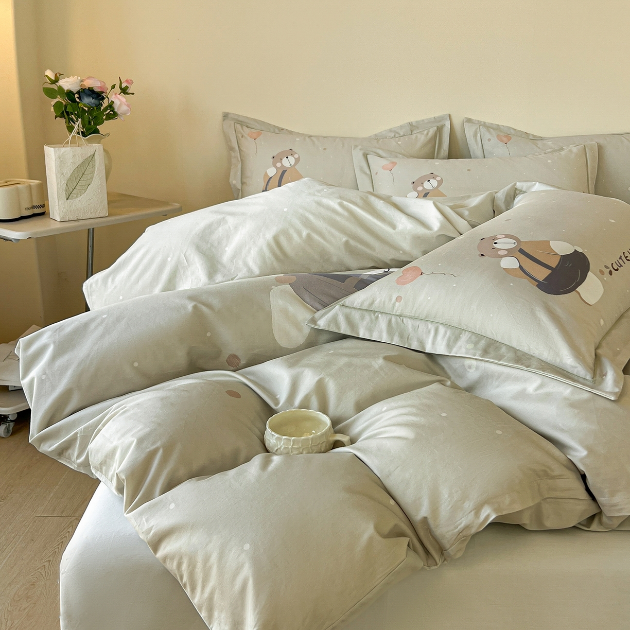 91家纺网 家纺一手货源 找家纺 帛美家纺 2026新款小清新全棉纯棉印花四件套 熊宝贝