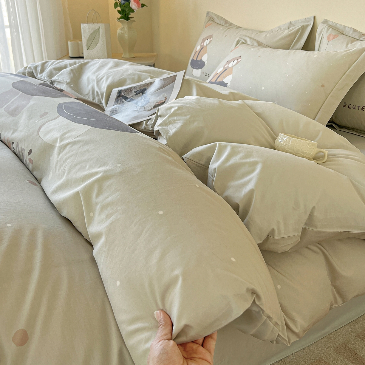 91家纺网 家纺一手货源 找家纺 帛美家纺 2026新款小清新全棉纯棉印花四件套 熊宝贝