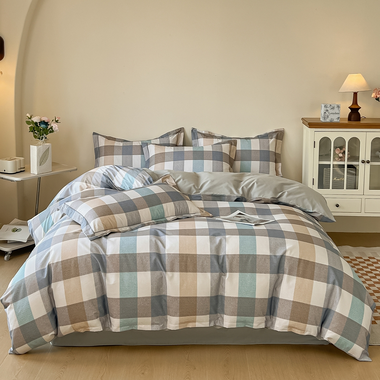 91家纺网 家纺一手货源 找家纺 帛美家纺 2026新款小清新全棉纯棉印花四件套 英伦风调