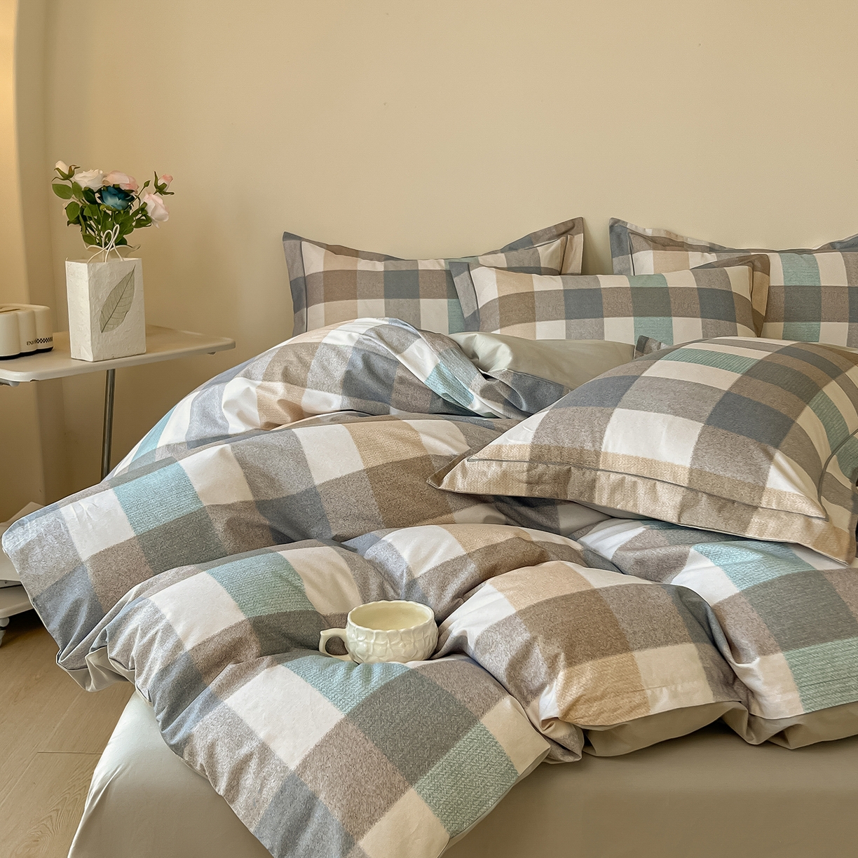 91家纺网 家纺一手货源 找家纺 帛美家纺 2026新款小清新全棉纯棉印花四件套 英伦风调