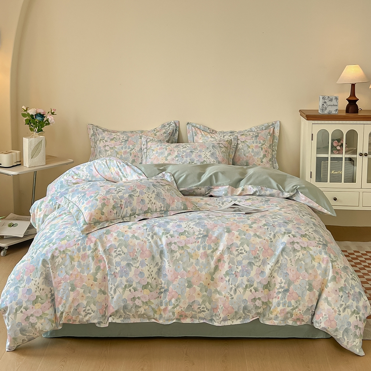 91家纺网 家纺一手货源 找家纺 帛美家纺 2026新款小清新全棉纯棉印花四件套 月下花上