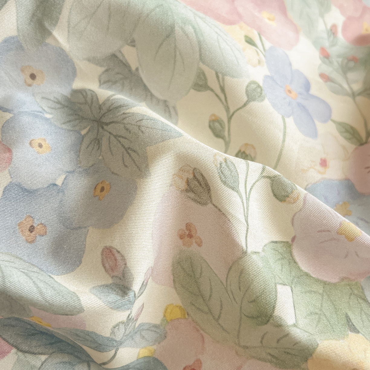 91家纺网 家纺一手货源 找家纺 帛美家纺 2026新款小清新全棉纯棉印花四件套 月下花上