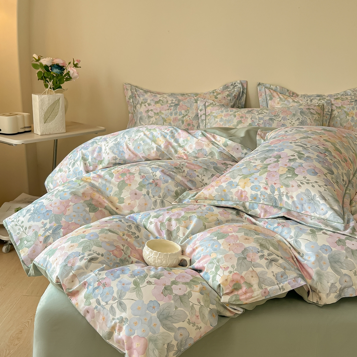 91家纺网 家纺一手货源 找家纺 帛美家纺 2026新款小清新全棉纯棉印花四件套 月下花上