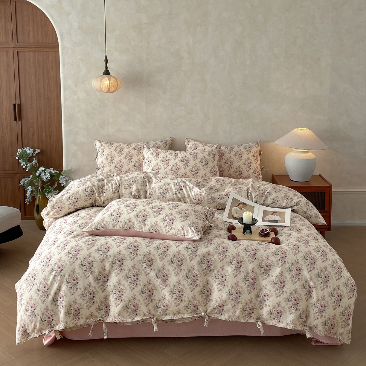 91家纺网 家纺一手货源 找家纺 沐棉家居 2026春夏新款绑带蝴蝶结棉麻四件套 花田