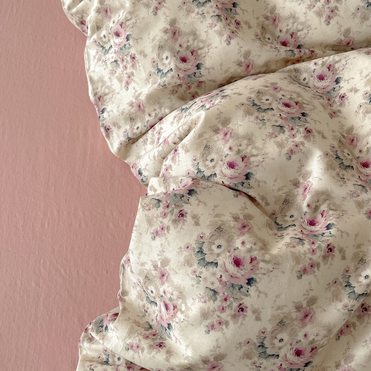 91家纺网 家纺一手货源 找家纺 沐棉家居 2026春夏新款绑带蝴蝶结棉麻四件套 花田