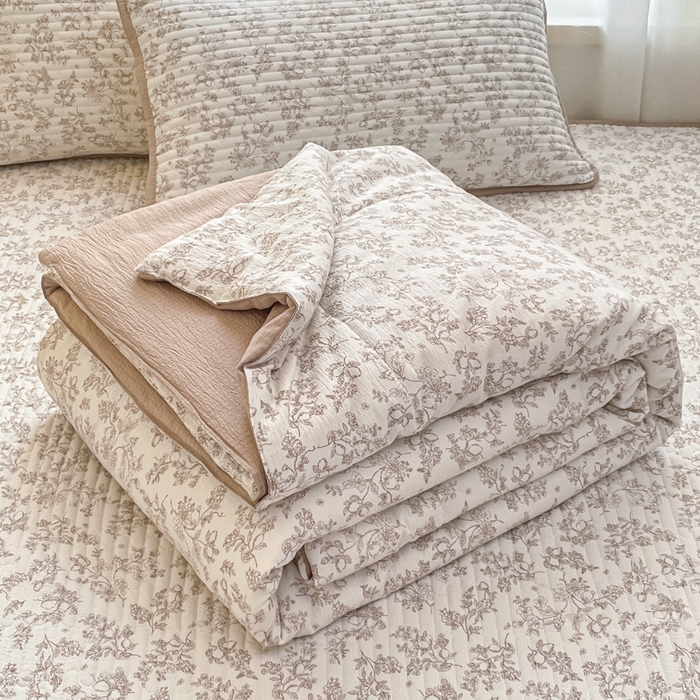 91家纺网 家纺一手货源 找家纺 （总）云玲时尚 2026新款A类云感双层纱7A抗菌床盖夏被四件套系列