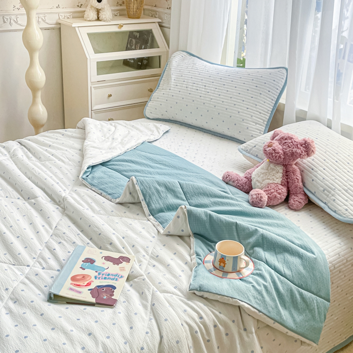 91家纺网 家纺一手货源 找家纺 云玲时尚 2026新款A类云感双层纱7A抗菌床盖夏被四件套系列 海盐波波