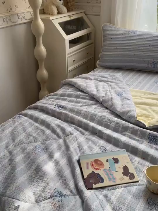 91家纺网 家纺一手货源 找家纺 云玲时尚 2026新款A类云感双层纱7A抗菌床盖夏被四件套系列 碟织