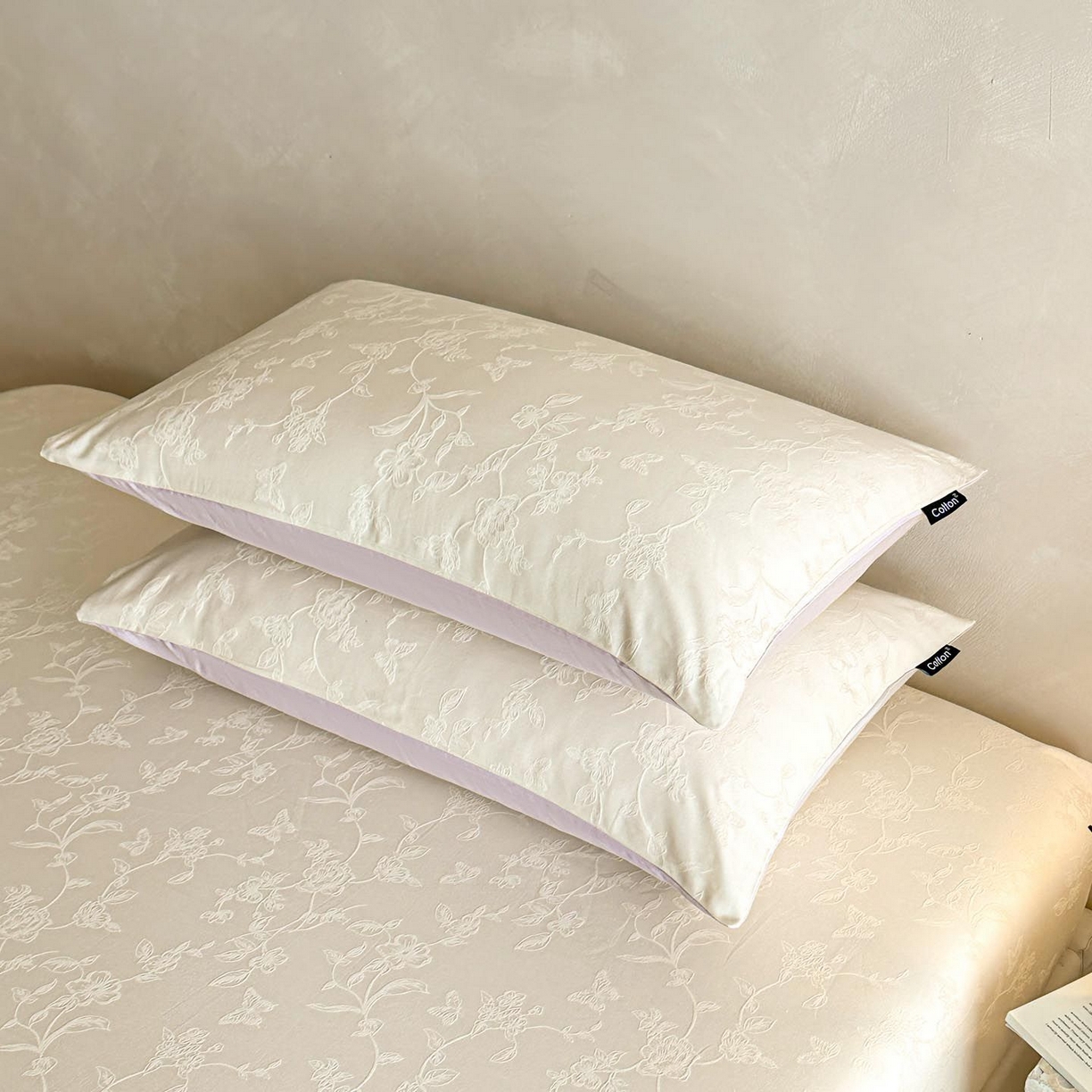 91家纺网 家纺一手货源 找家纺 涵宸家纺 2026新款全棉提花里拉系列单枕套 枕套-毓影-奶白