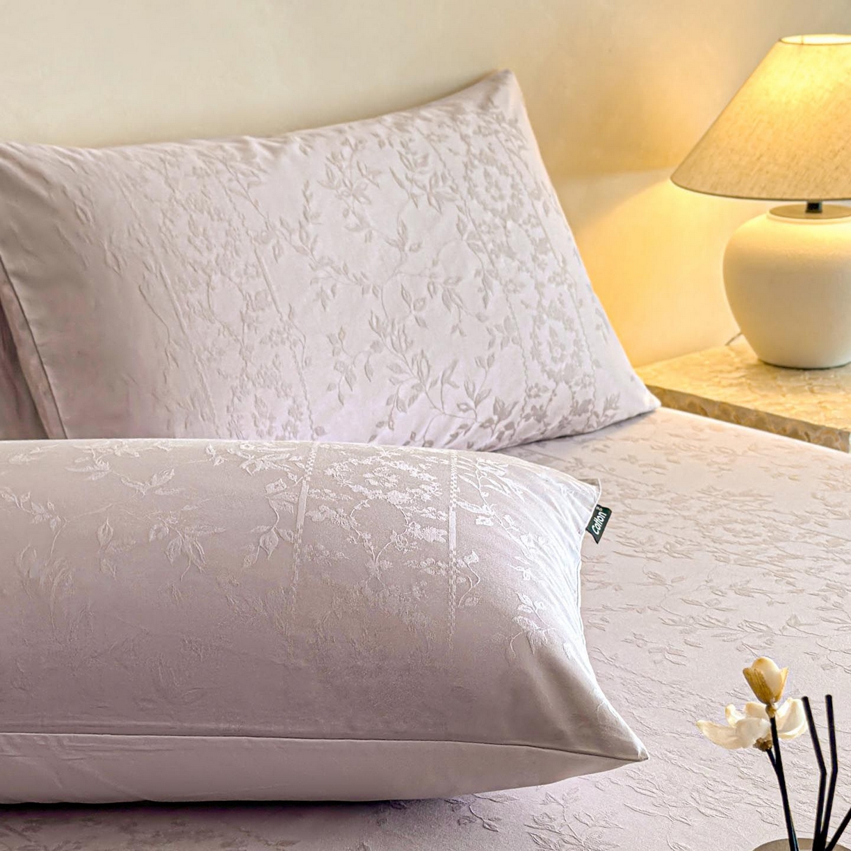 91家纺网 家纺一手货源 找家纺 涵宸家纺 2026新款全棉提花里拉系列单枕套 枕套-沁语-紫