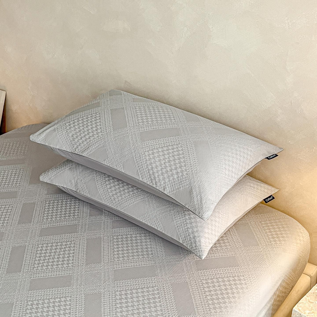 91家纺网 家纺一手货源 找家纺 涵宸家纺 2026新款全棉提花里拉系列单枕套 枕套-千喜格