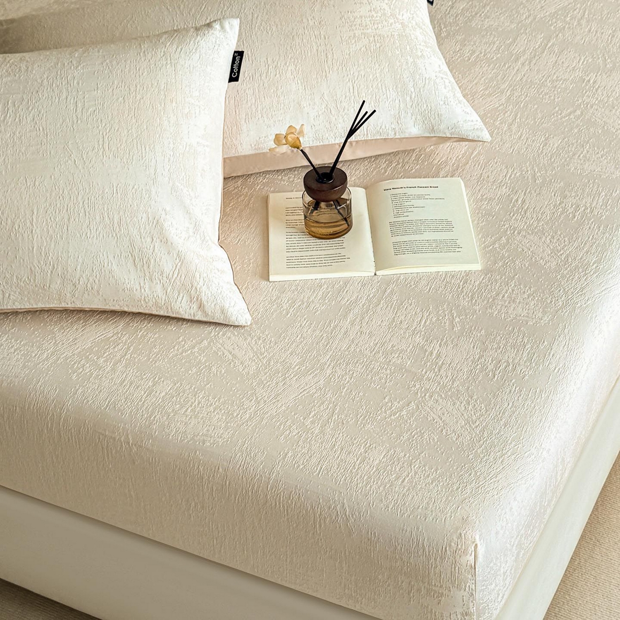 91家纺网 家纺一手货源 找家纺 涵宸家纺 2026新款全棉提花里拉系列单枕套 枕套-雾絮-奶白