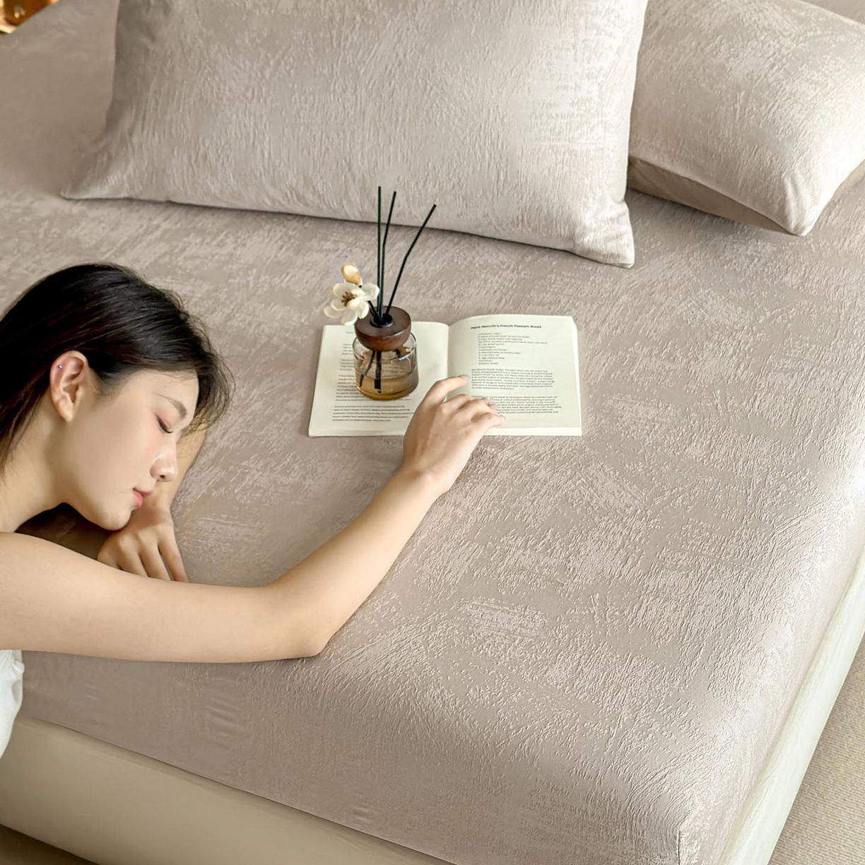 91家纺网 家纺一手货源 找家纺 涵宸家纺 2026新款全棉提花里拉系列单枕套 枕套-雾絮-灰