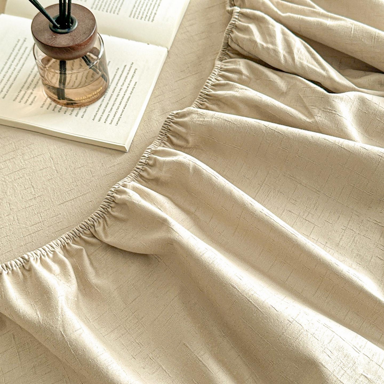 91家纺网 家纺一手货源 找家纺 涵宸家纺 2026新款全棉提花里拉系列单床笠 床笠-凌维-绿