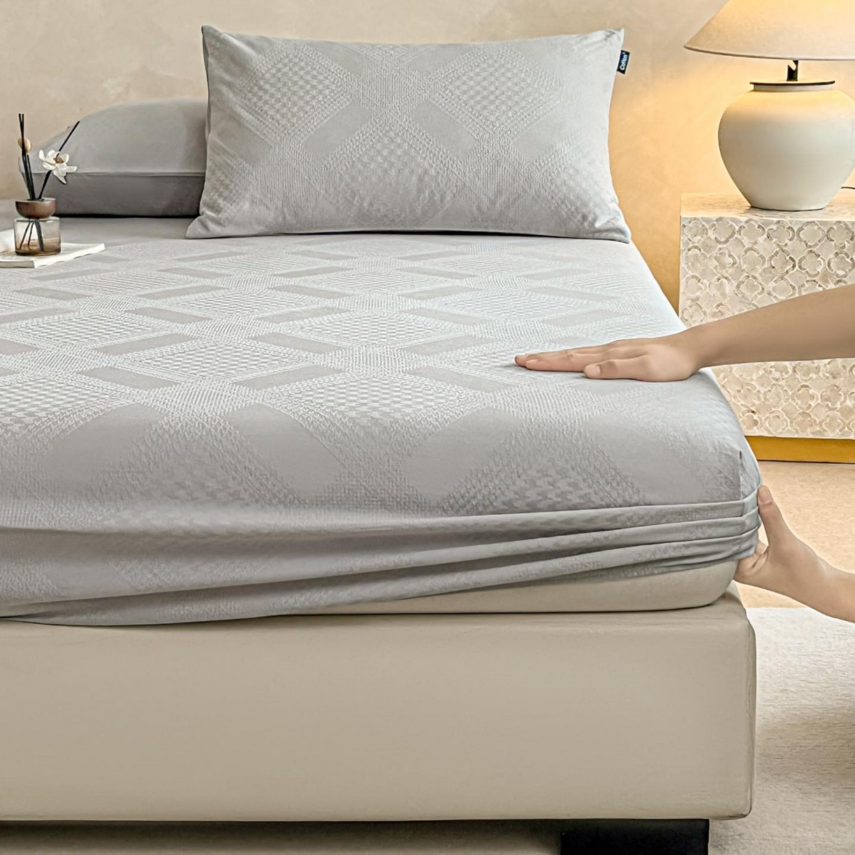 91家纺网 家纺一手货源 找家纺 涵宸家纺 2026新款全棉提花里拉系列单床笠 床笠-千喜格