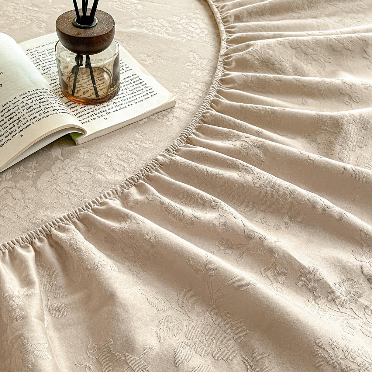 91家纺网 家纺一手货源 找家纺 涵宸家纺 2026新款全棉提花里拉系列单床笠 床笠-山慕色