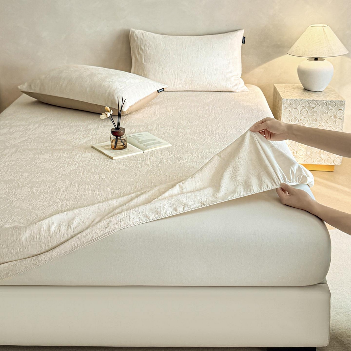 91家纺网 家纺一手货源 找家纺 涵宸家纺 2026新款全棉提花里拉系列单床笠 床笠-雾絮-奶白